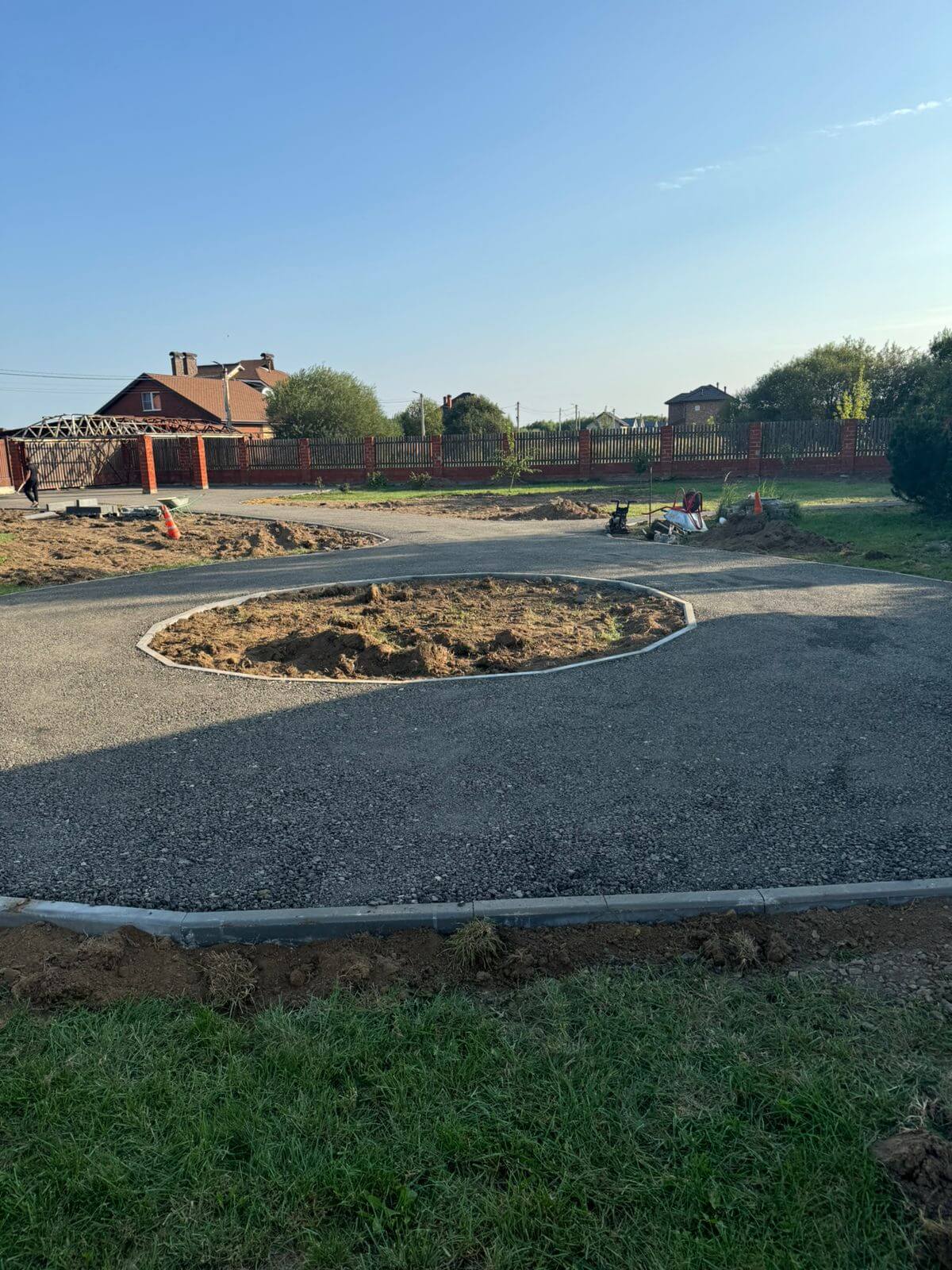 Укладка асфальтовой крошки в частном секторе